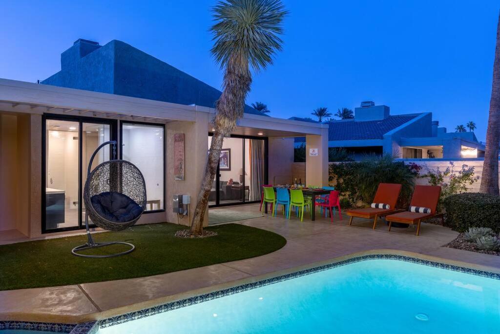 The Sunset House Pool & Spa Palm Springs Exterior photo