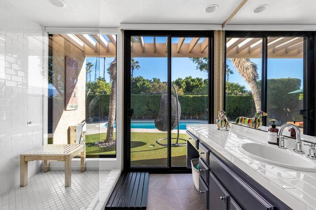 The Sunset House Pool & Spa Palm Springs Exterior photo